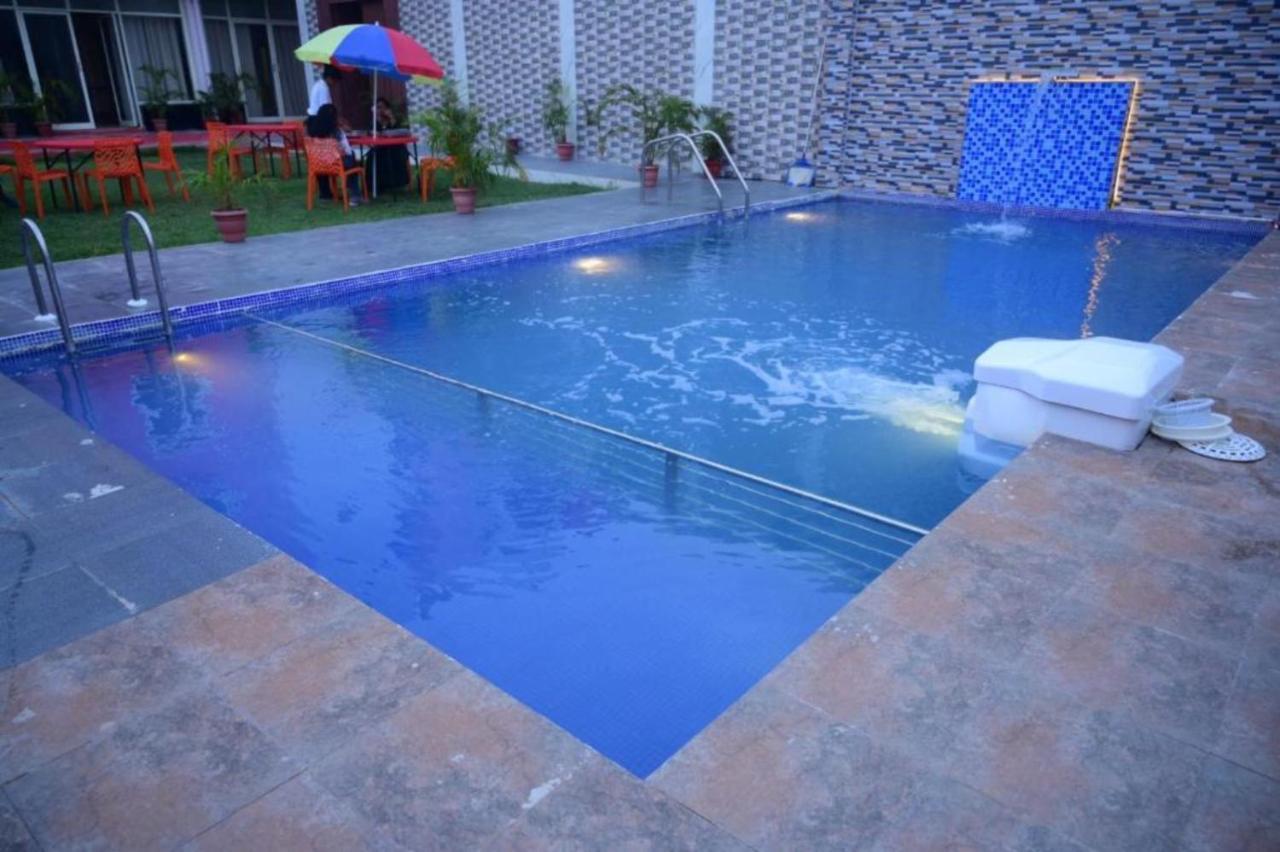 Goroomgo Grand Resort 2 Puri Near Sea Beach Hotel 4*