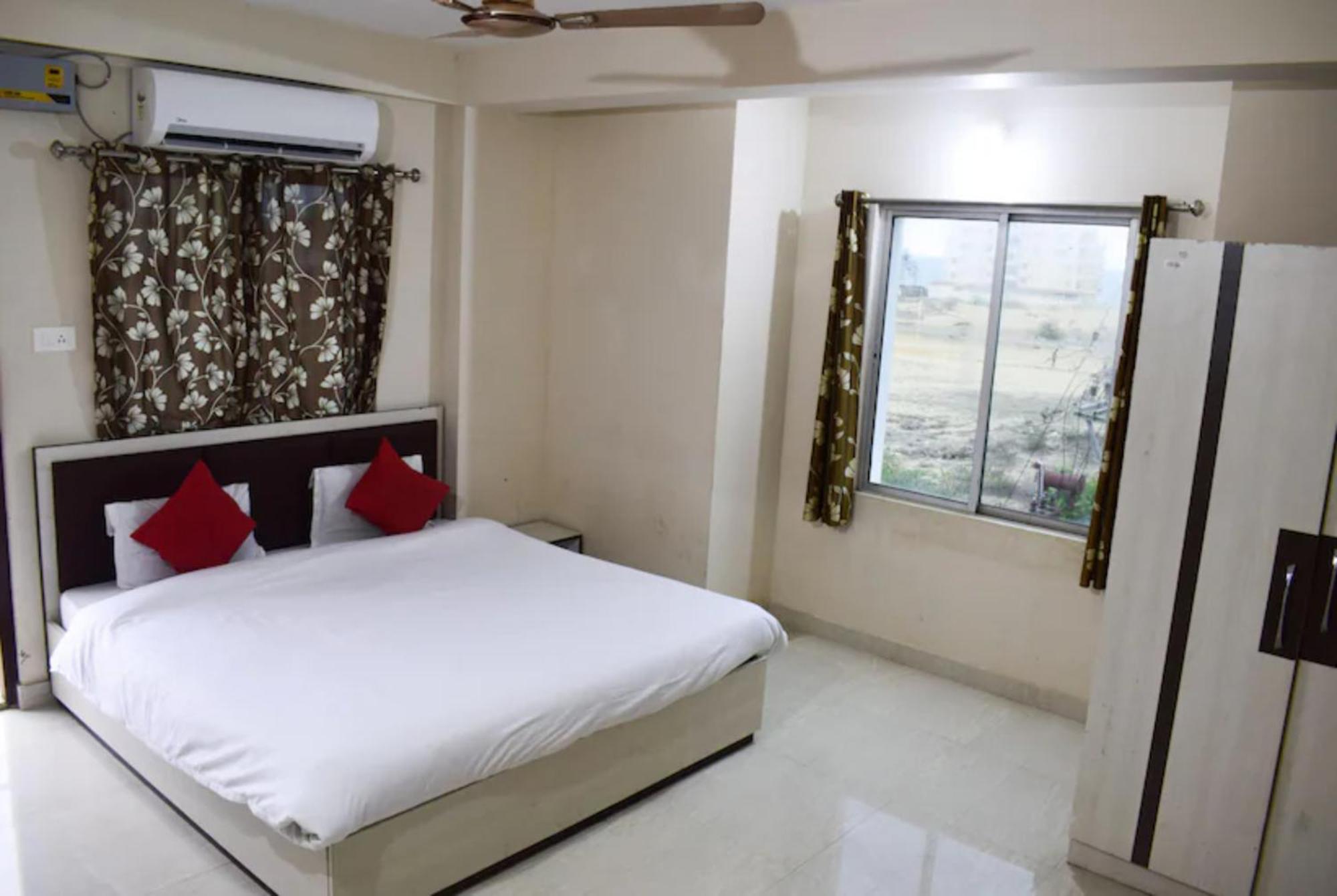 Goroomgo Grand Resort 2 Puri Near Sea Beach Puri