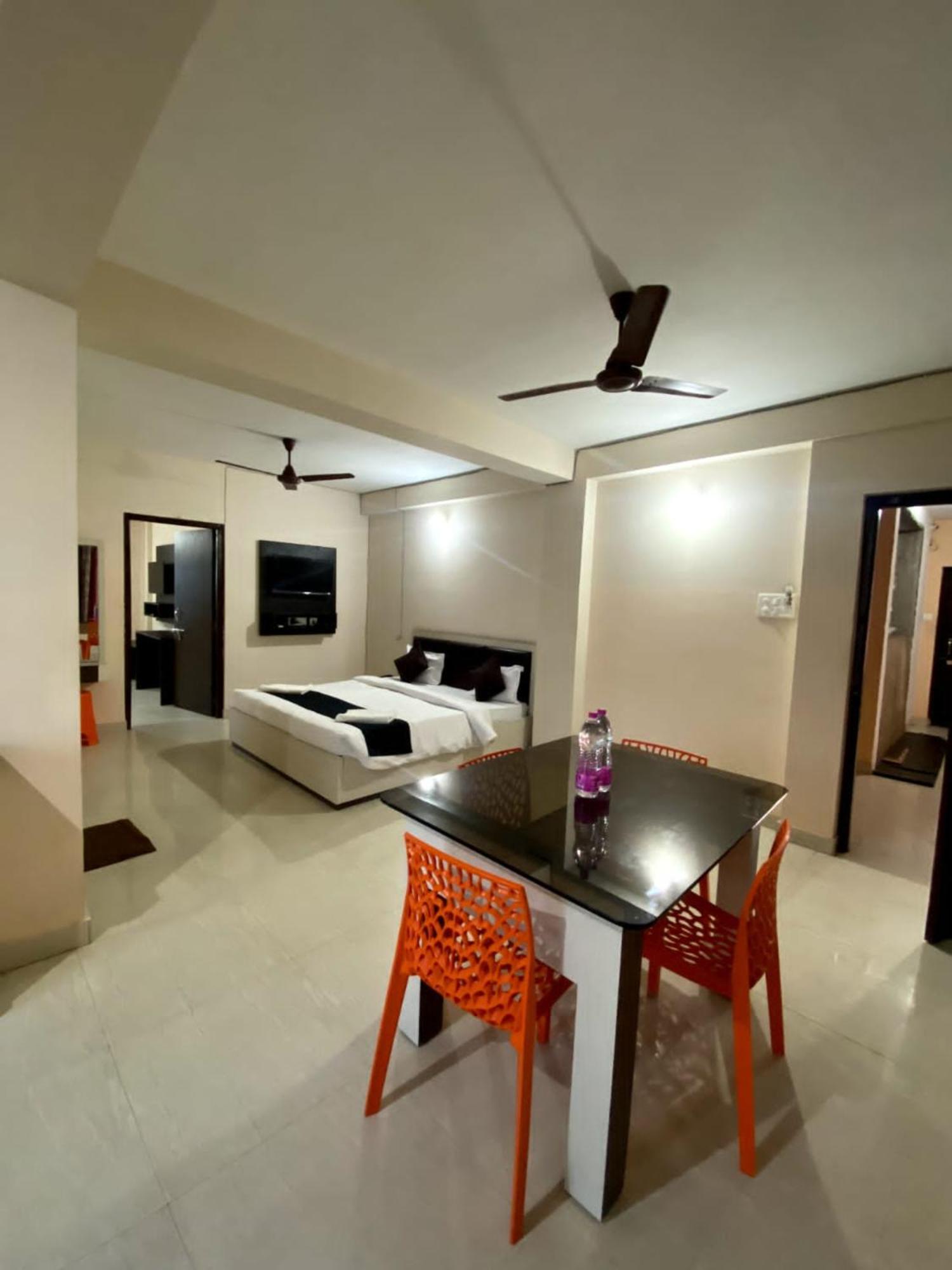 Goroomgo Grand Resort 2 Puri Near Sea Beach Puri