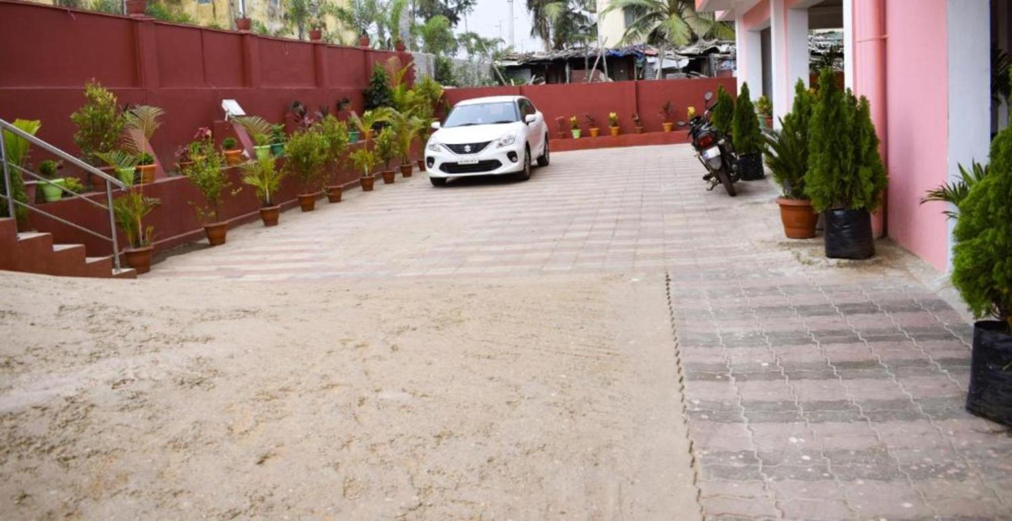 Goroomgo Grand Resort 2 Puri Near Sea Beach Hotel Puri