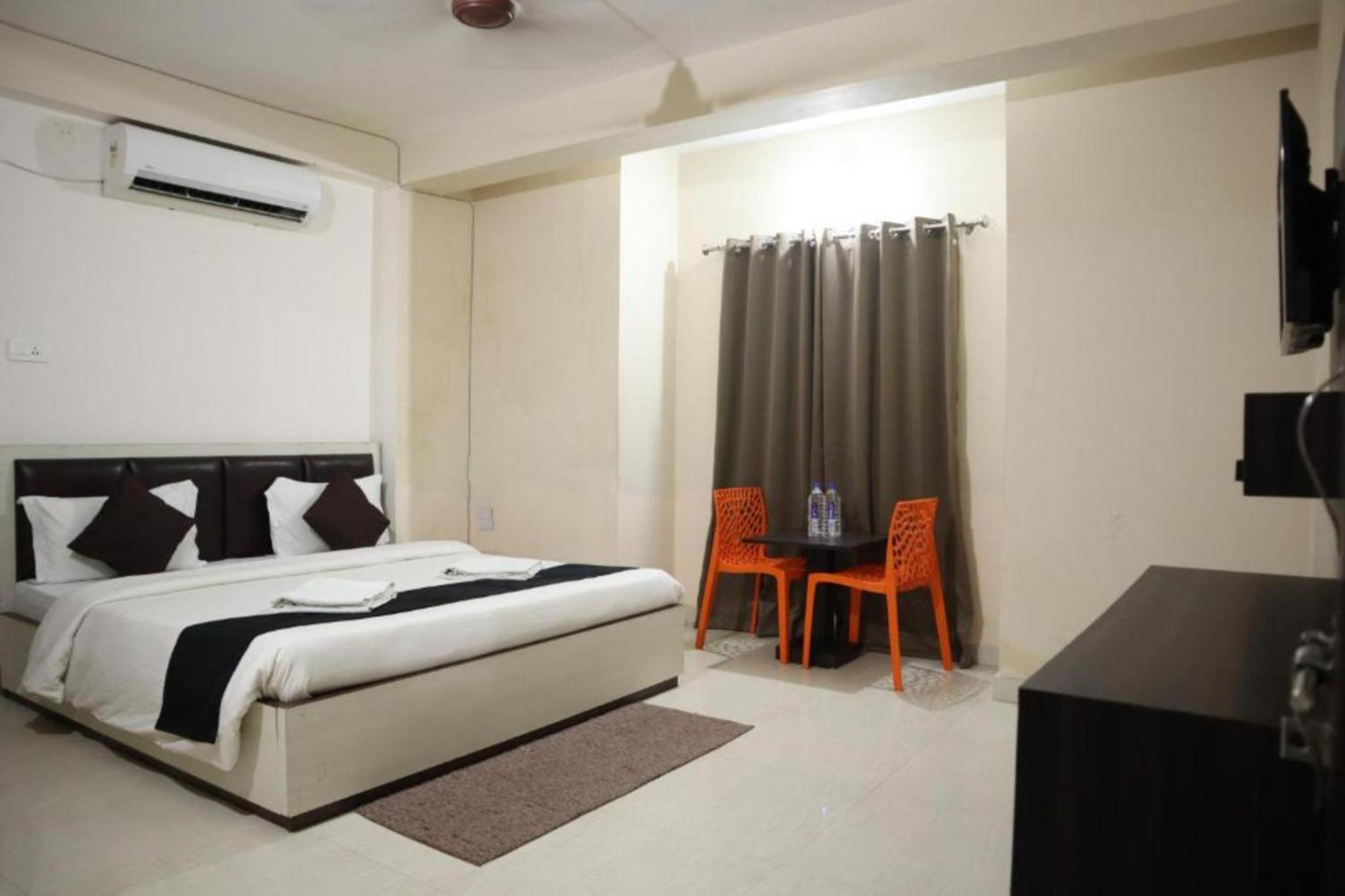 Hotel Goroomgo Grand Resort 2 Puri Near Sea Beach Puri