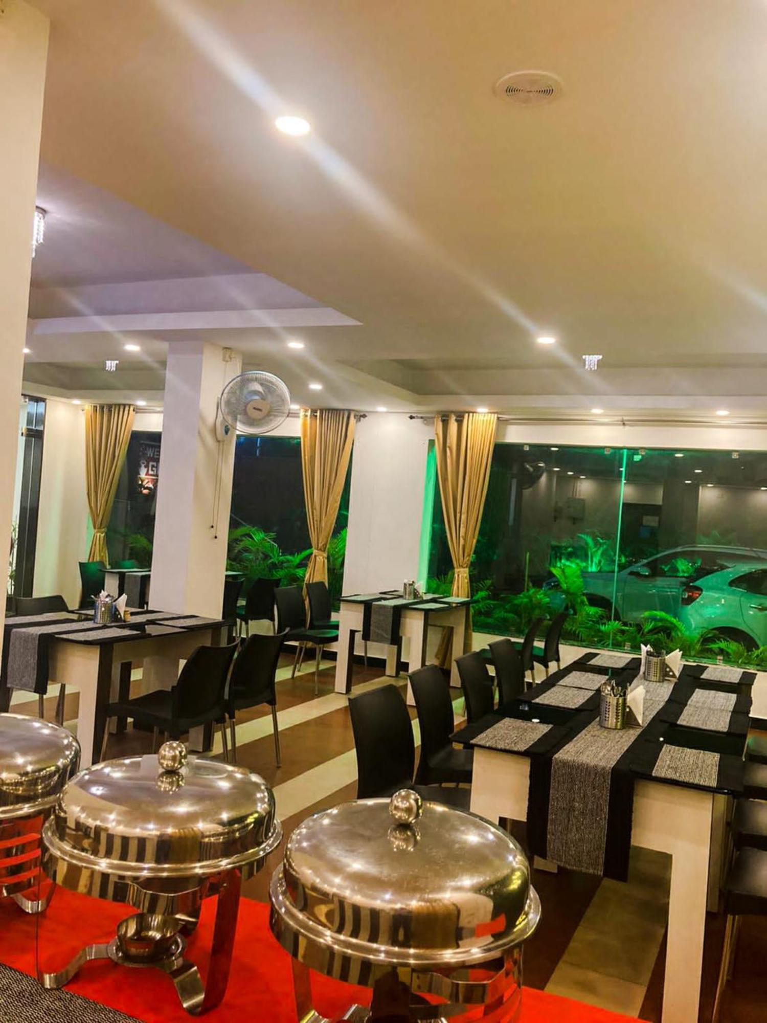 Goroomgo Grand Resort 2 Puri Near Sea Beach Hotel Puri
